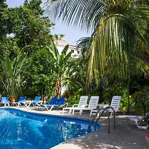 Residencial Estephany Apartahotel